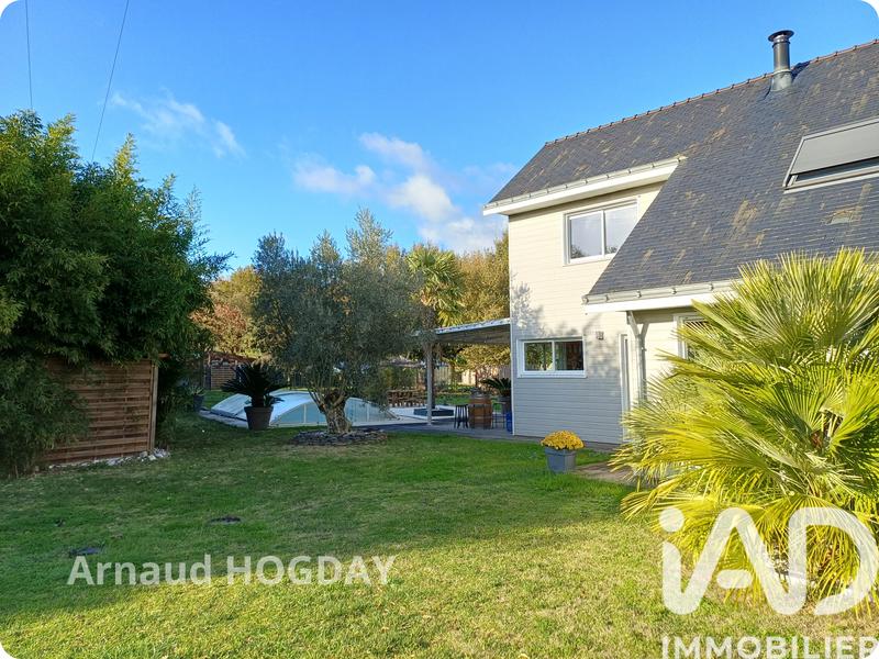 Maison - 196 m² - 7 pièces