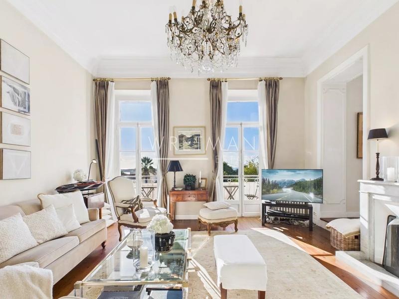 Appartement - 111 m² - 3 pièces