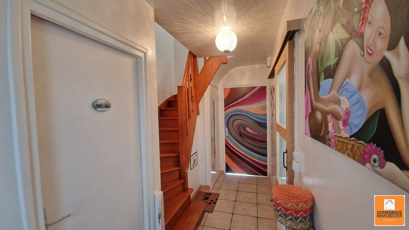 Maison - 95 m² - 5 pièces