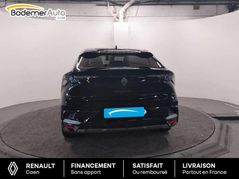 Renault Rafale hyper hybrid E-Tech 4x4 300 atelier Alpine