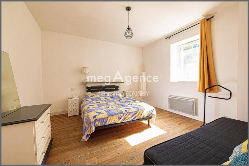 Appartement - 85 m² - 4 pièces