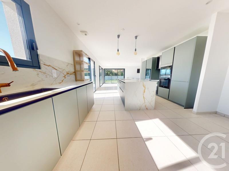 Maison - 146 m² - 6 pièces