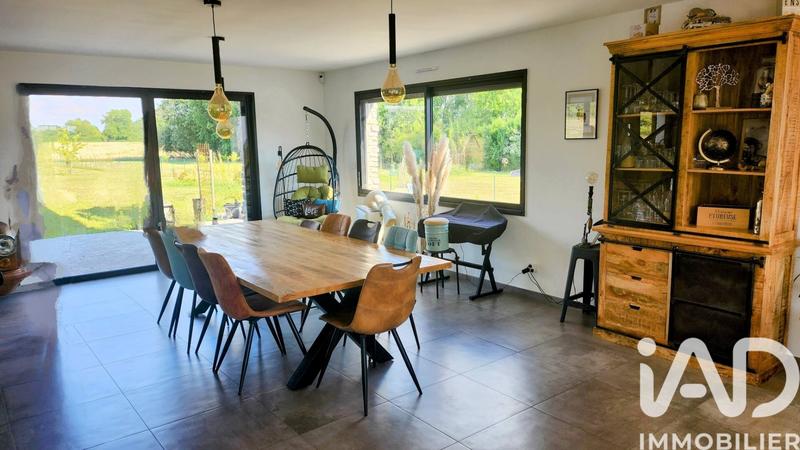 Maison de maîtres - 375 m² - 12 pièces