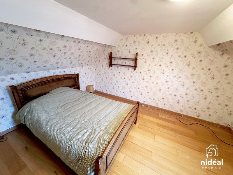 Maison - 98 m² - 5 pièces