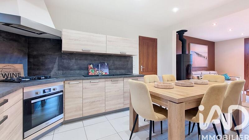 Maison - 138 m² - 6 pièces