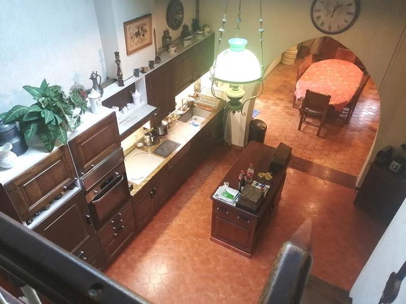 Propriété - 220 m² - 6 pièces