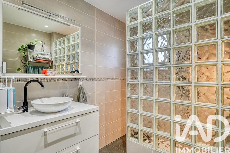 Maison - 193 m² - 10 pièces