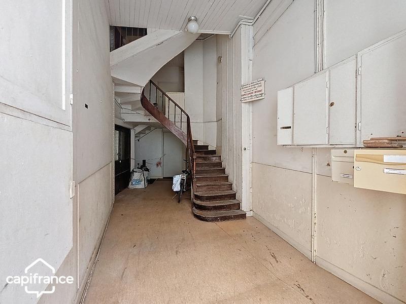 Immeuble - 330 m² - 11 pièces