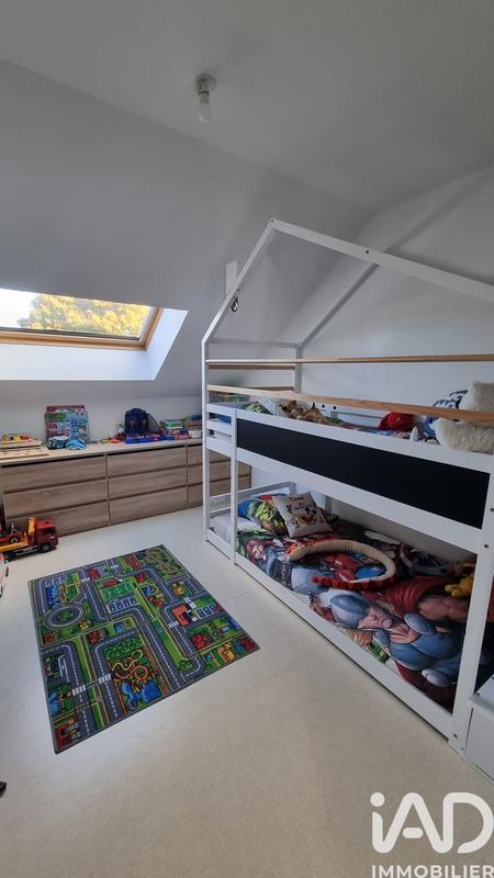 Maison - 95 m² - 5 pièces