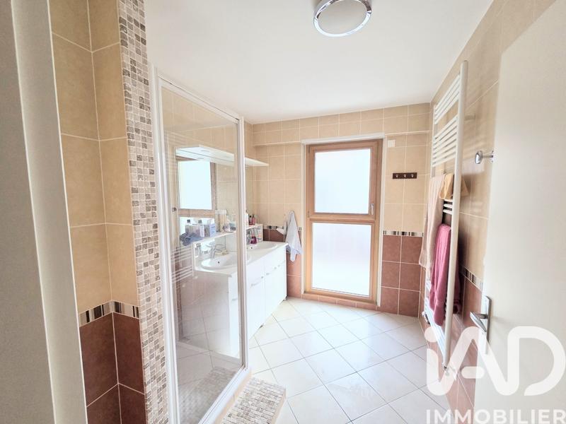 Appartement - 111 m² - 5 pièces