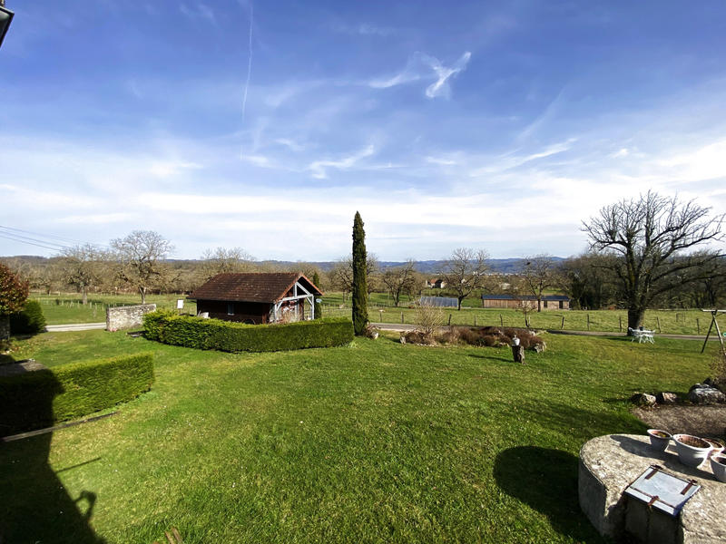 Maison - 162 m² - 9 pièces