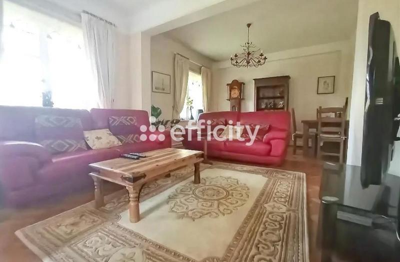 Maison - 171 m² - 6 pièces