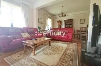 Maison - 171 m² - 6 pièces