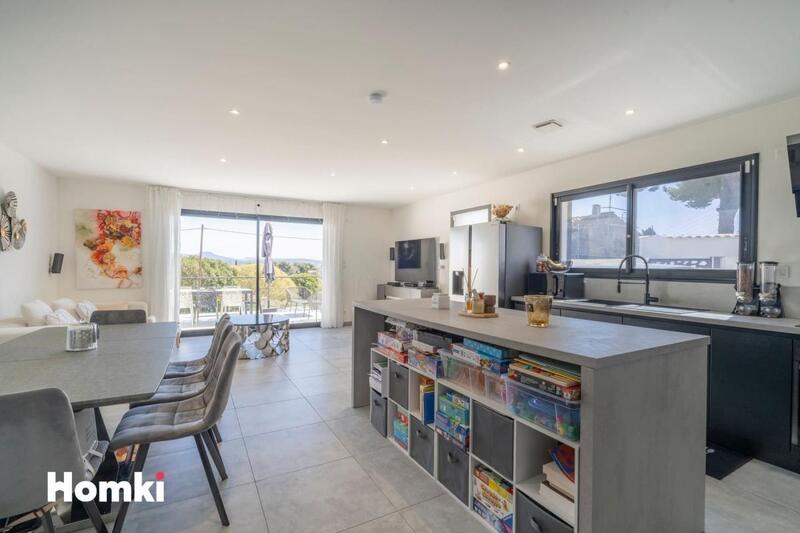 Maison - 90 m² - 4 pièces