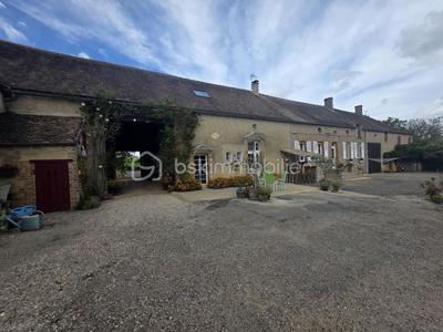 Longère - 179 m² - 7 pièces