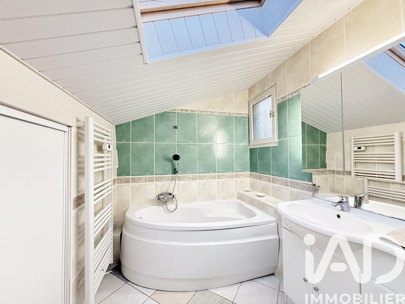 Maison - 140 m² - 5 pièces