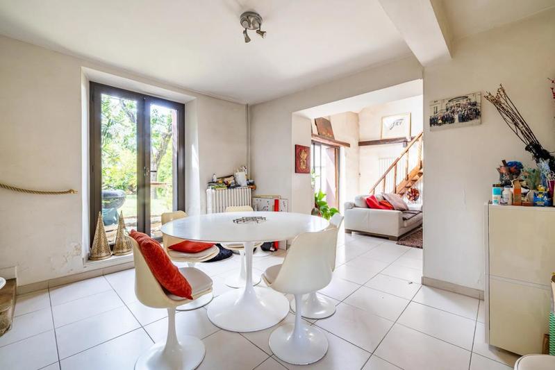 Maison - 207 m² - 8 pièces