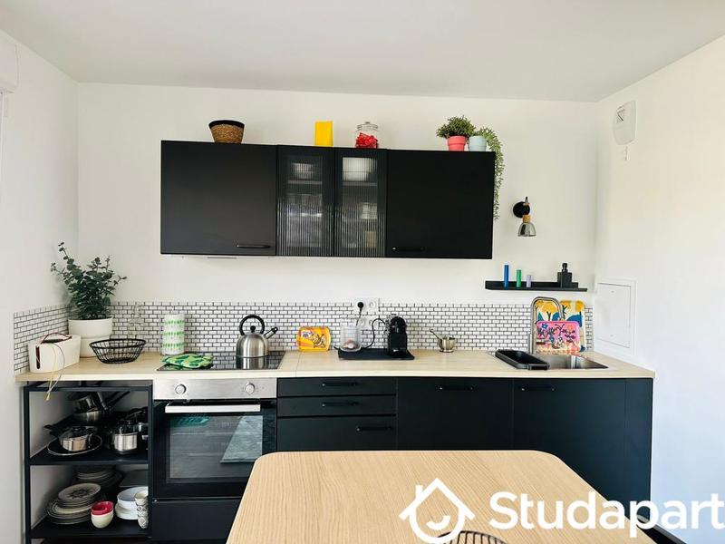 Chambre - 10 m² - 1 pièce