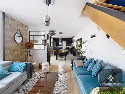 Maison - 175 m² - 5 pièces