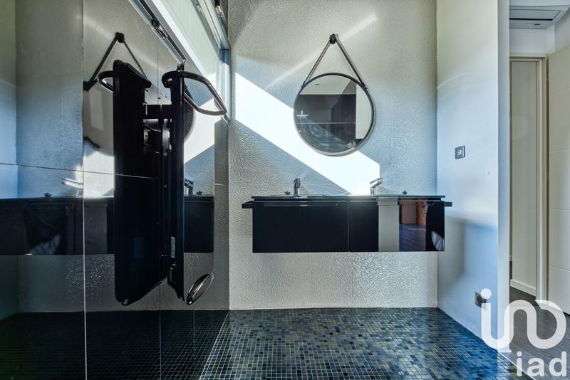 Maison - 171 m² - 7 pièces