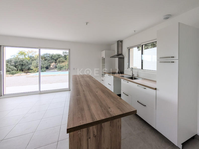 Villa - 111 m² - 4 pièces