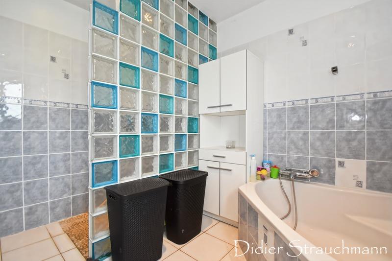 Maison - 167 m² - 6 pièces