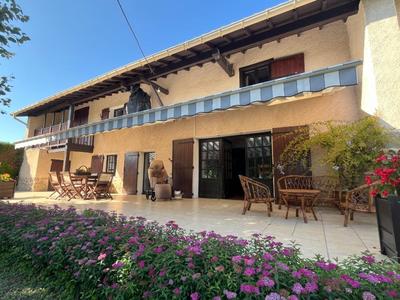 Maison - 186 m² - 5 pièces