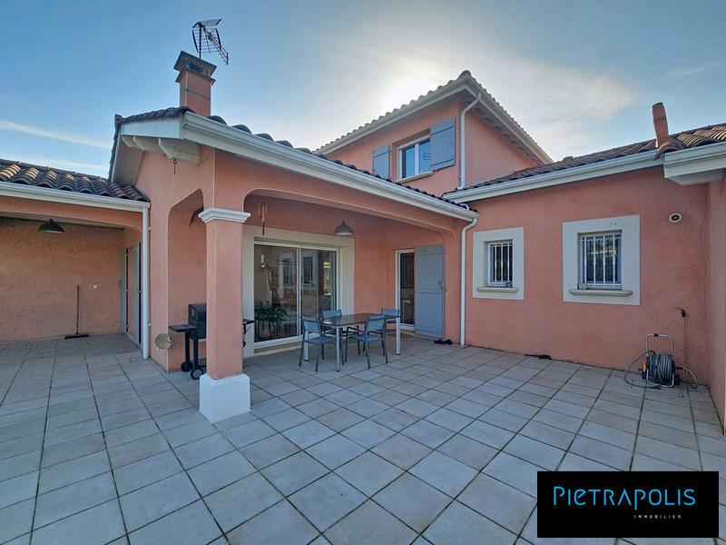 Villa - 155 m² - 6 pièces
