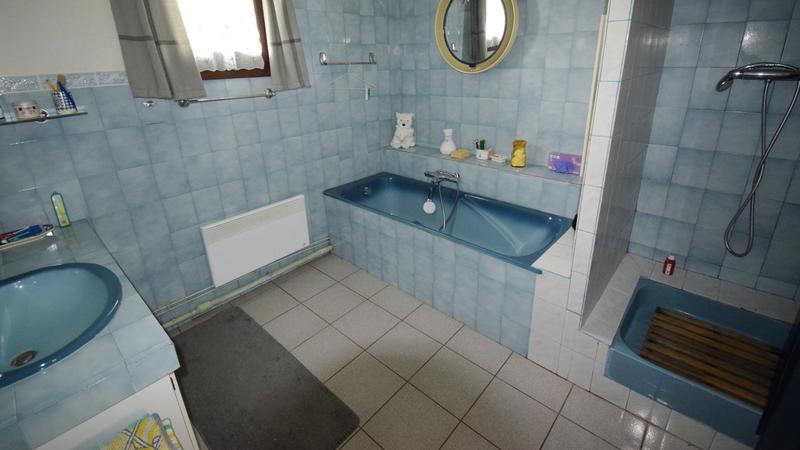 Maison - 212 m² - 6 pièces