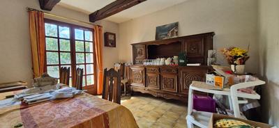 Maison - 170 m² - 9 pièces