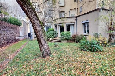 Duplex - 242 m² - 9 pièces