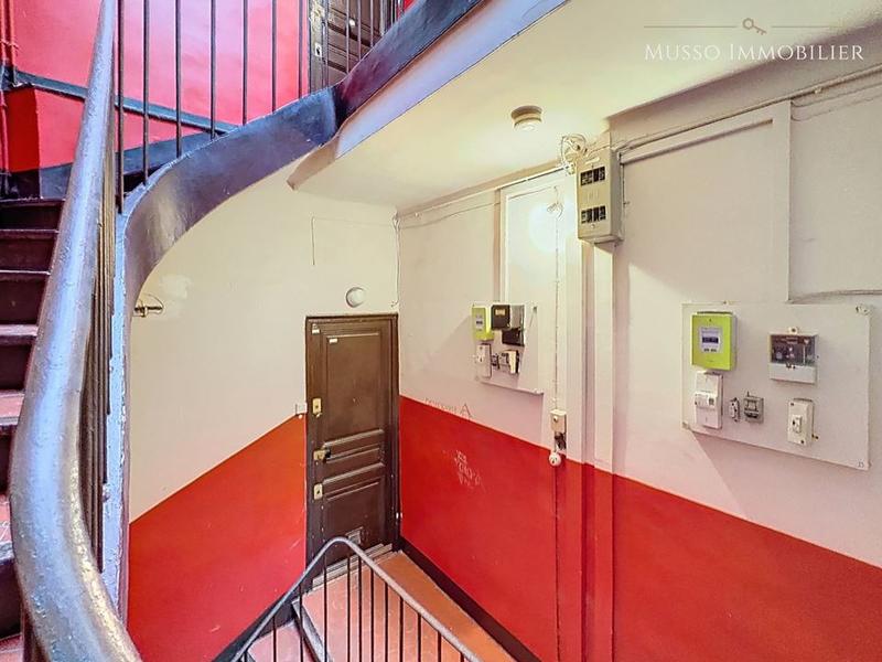 Immeuble - 230 m² - 7 pièces