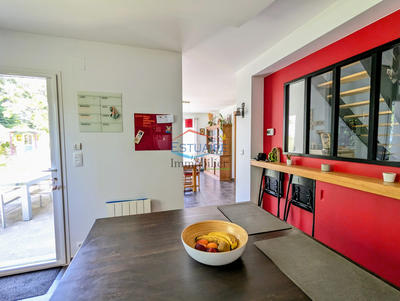 Maison - 137 m² - 5 pièces