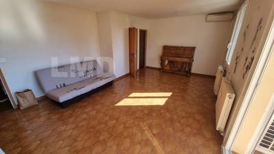 Appartement - 83 m² - 4 pièces