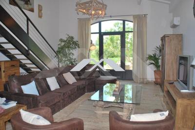 Maison - 280 m² - 7 pièces