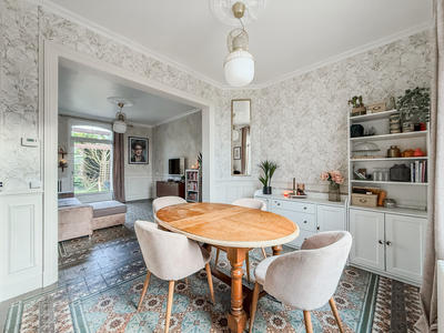 Maison - 140 m² - 6 pièces