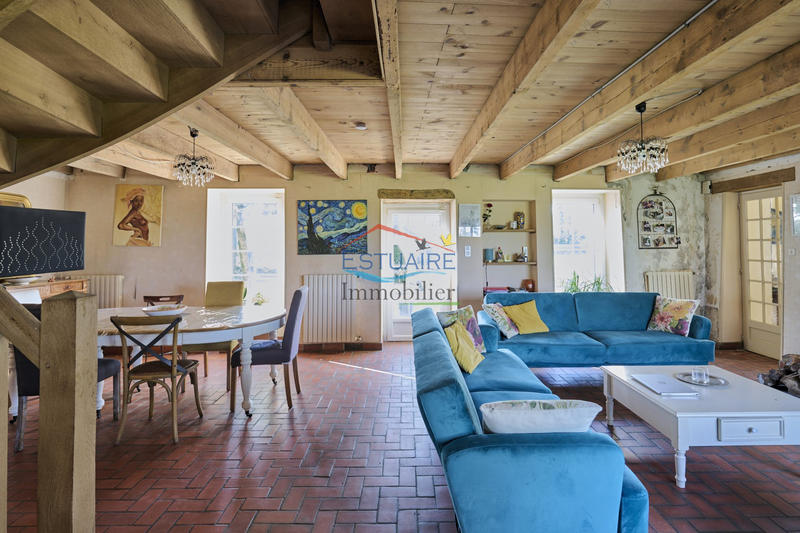 Maison ancienne - 152 m² - 6 pièces