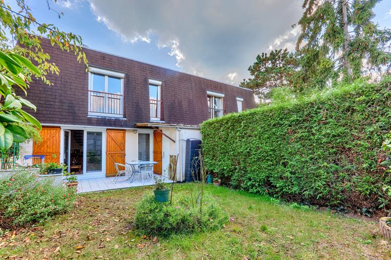 Maison - 97 m² - 6 pièces