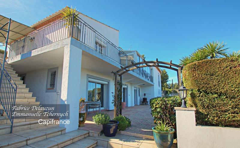 Villa - 230 m² - 8 pièces