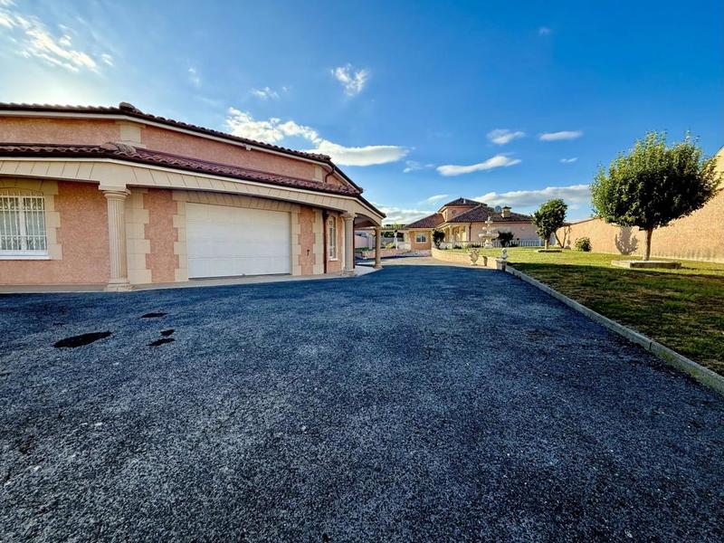 Villa - 230 m² - 7 pièces