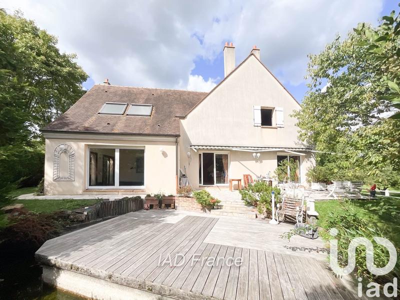 Maison - 232 m² - 9 pièces