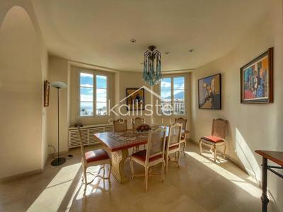 Appartement - 140 m² - 3 pièces