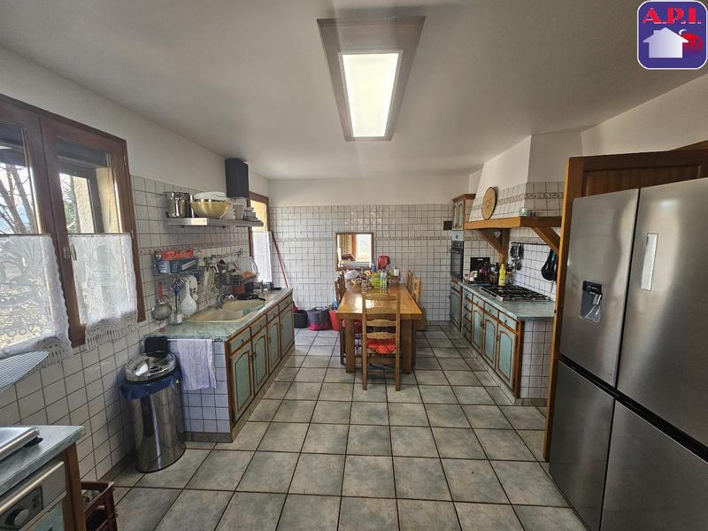 Maison - 137 m² - 4 pièces