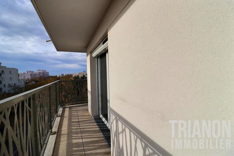 Appartement - 93 m² - 5 pièces