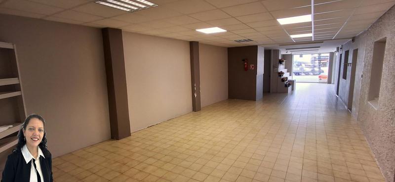 Local commercial - 265 m² - 8 pièces