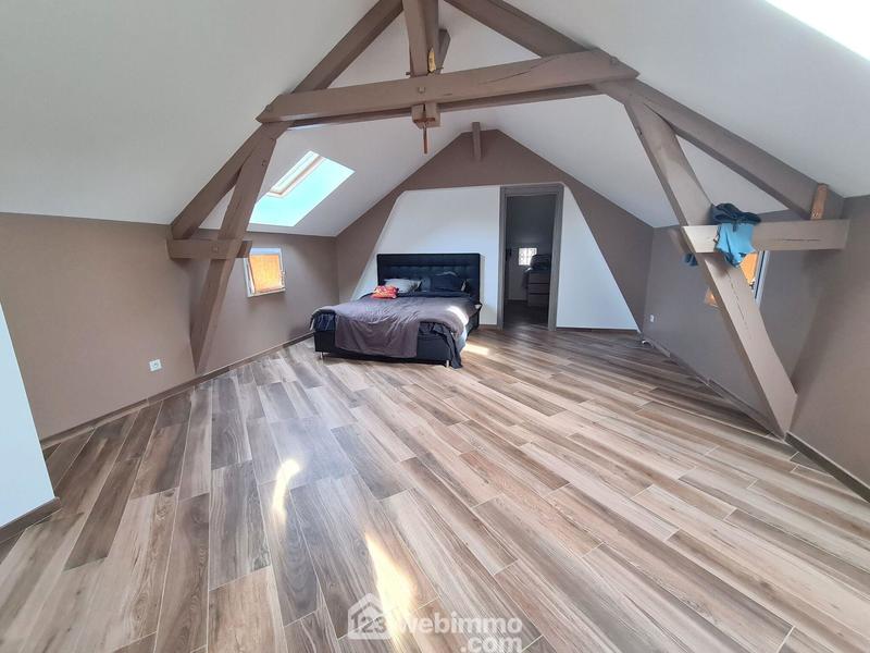 Maison - 312 m² - 13 pièces