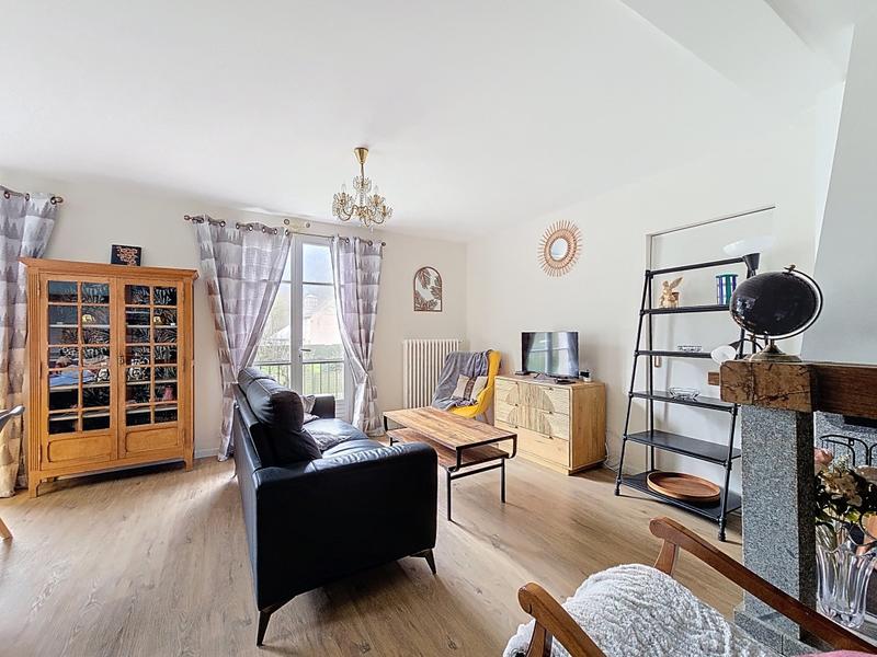 Immeuble - 240 m² - 20 pièces