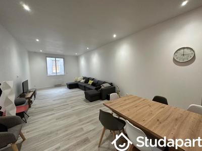 Chambre - 15 m² - 1 pièce