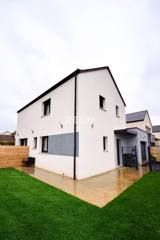 Maison - 138 m² - 5 pièces