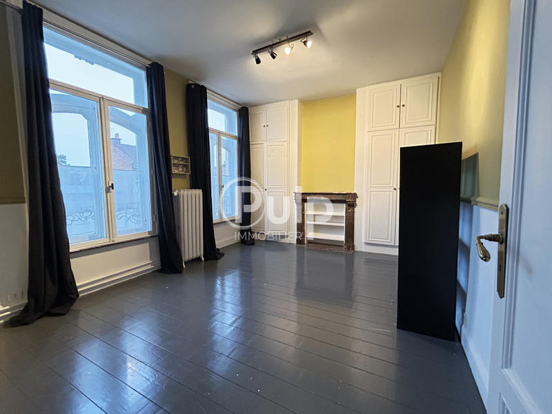 Propriété - 213 m² - 7 pièces